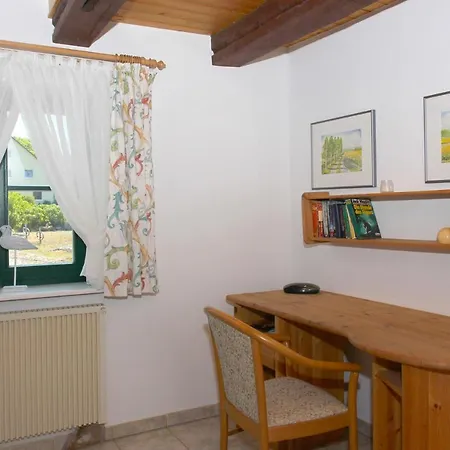 Storchennest Haus Terrasse, Garten Feriehus Wiek auf Rügen