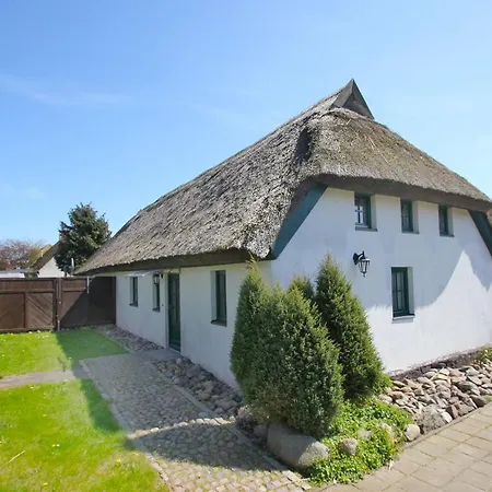 Storchennest Haus Terrasse, Garten Wiek auf Ruegen