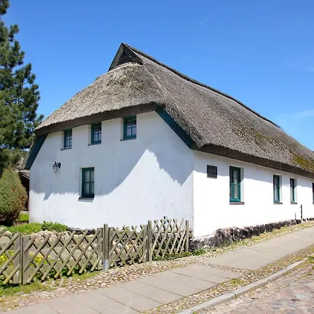 Holiday home Storchennest Haus Terrasse, Garten Wiek auf Ruegen